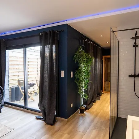 Capsule Temps Suspendu - Balneo, Home Cinema & Billard Valenciennes Exterior photo