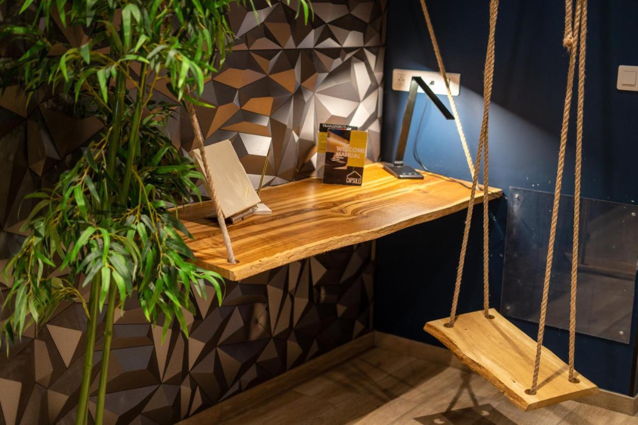 Apartment Capsule Temps Suspendu - Balneo, Cinema & Billard