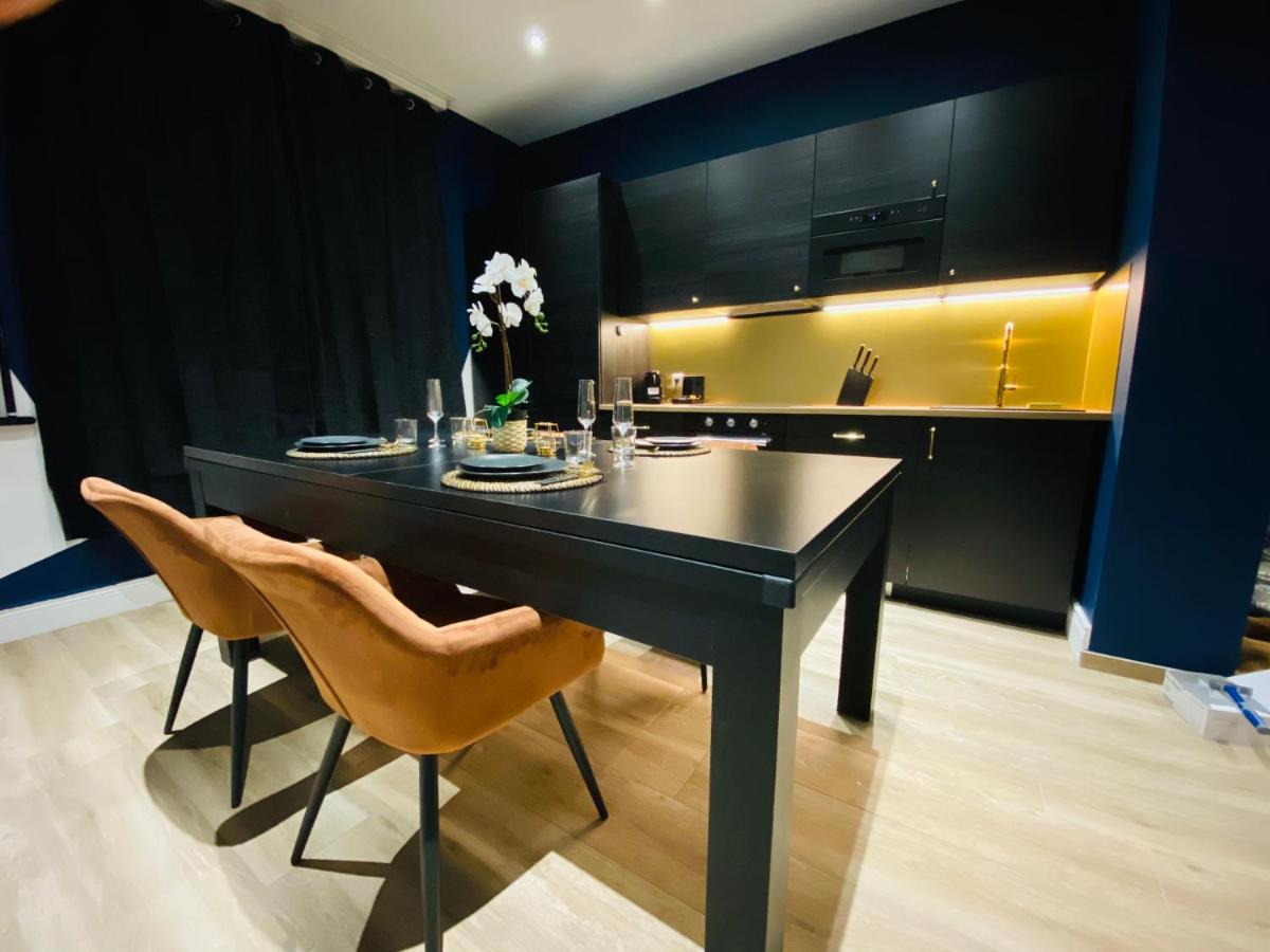 Apartment Capsule Temps Suspendu - Balneo, Cinema & Billard Valenciennes