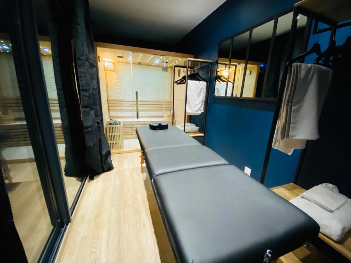 Capsule Temps Suspendu - Balneo, Cinema & Billard