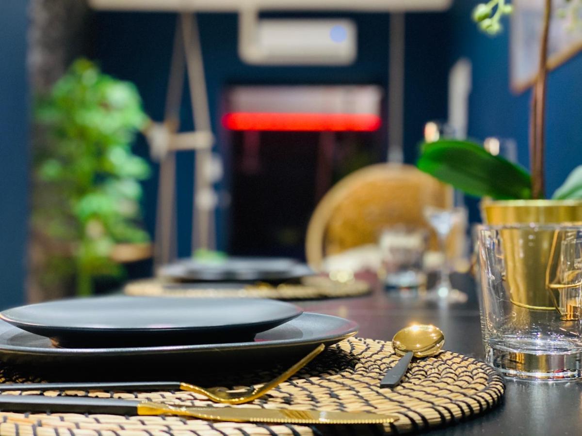 Apartment Capsule Temps Suspendu - Balneo, Cinema & Billard Valenciennes